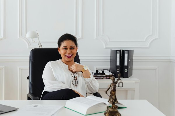 Huissier Paris 11 : Un expert indispensable dans votre arrondissement